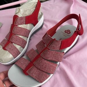 CLOULDSTEPPERS BY CLARKS WOMEN'S RED AND PINK SANDALS